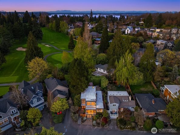 1030 Washington Place E, Seattle WA 98112