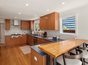 1030 Washington Place E, Seattle WA 98112