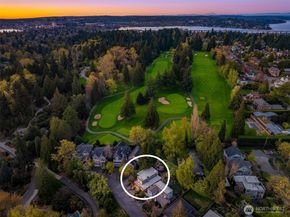 1030 Washington Place E, Seattle WA 98112