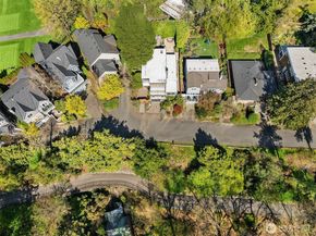 1030 Washington Place E, Seattle WA 98112