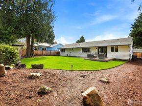 8810 NE 138th Street, Kirkland WA 98034