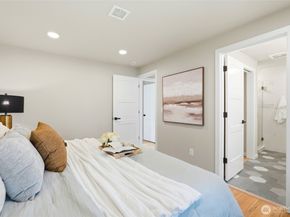 8810 NE 138th Street, Kirkland WA 98034