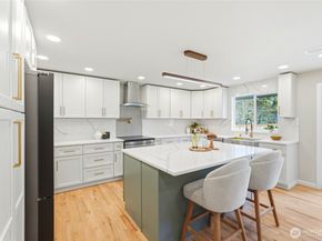 8810 NE 138th Street, Kirkland WA 98034