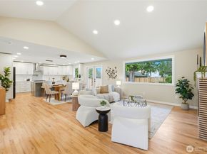8810 NE 138th Street, Kirkland WA 98034