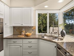 4325 270th Avenue NE, Redmond WA 98053