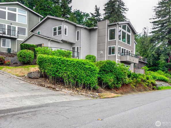 4307 166th Lane SE, Bellevue WA 98006