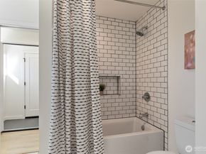 1556 S Pearl Street C, Seattle WA 98108