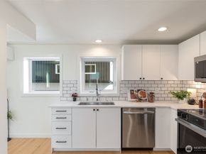 1556 S Pearl Street C, Seattle WA 98108