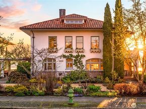 2844 Cascadia Avenue S, Seattle WA 98144