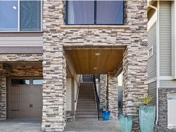 23905 43rd Avenue S, Kent WA 98032