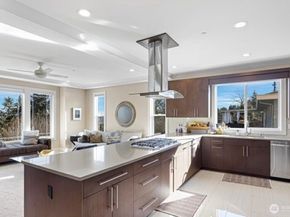 23905 43rd Avenue S, Kent WA 98032