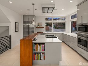 1400 Olympic Way W, Seattle WA 98119