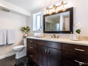 3905 NE 6th Street, Renton WA 98056