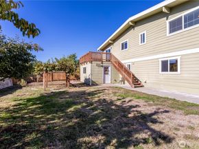 3905 NE 6th Street, Renton WA 98056