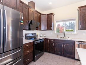 3905 NE 6th Street, Renton WA 98056