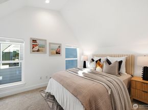 7511 41st Avenue NE, Seattle WA 98115