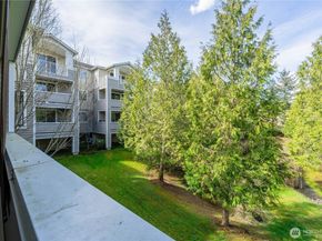 2220 132nd Avenue SE A102, Bellevue WA 98005