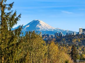 7514 15th Avenue NW F, Seattle WA 98117