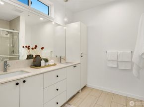 7514 15th Avenue NW F, Seattle WA 98117