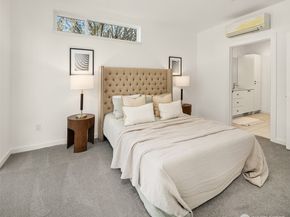 7514 15th Avenue NW F, Seattle WA 98117