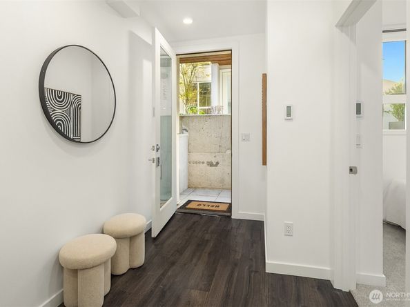 7514 15th Avenue NW F, Seattle WA 98117