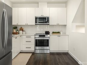 7514 15th Avenue NW F, Seattle WA 98117