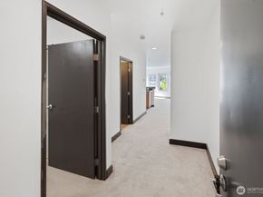 2440 Western Ave 509, Seattle WA 98121