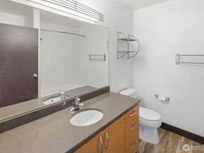 2440 Western Ave 509, Seattle WA 98121