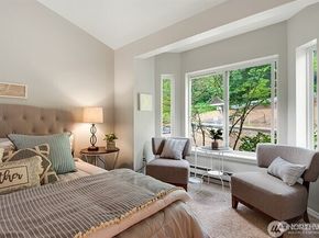 9403 176 Place NE 3, Redmond WA 98052