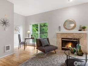 9403 176 Place NE 3, Redmond WA 98052