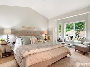 9403 176 Place NE 3, Redmond WA 98052