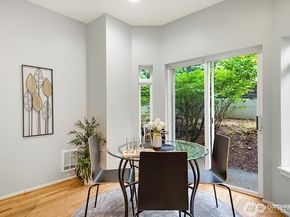 9403 176 Place NE 3, Redmond WA 98052