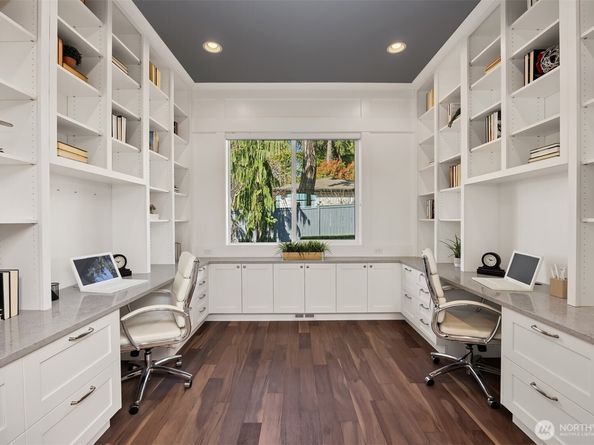 6518 SE 28th Street, Mercer Island WA 98040