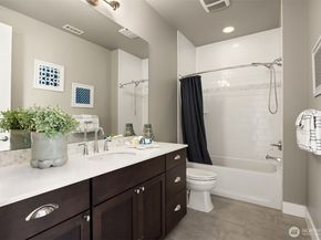 6518 SE 28th Street, Mercer Island WA 98040