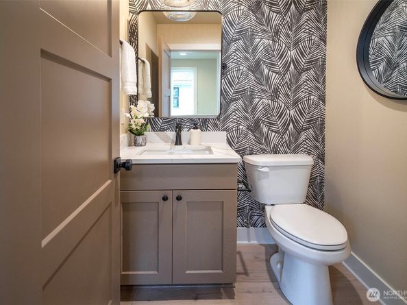 434 20th Ave, Kirkland WA 98033