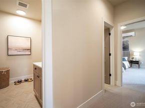 434 20th Ave, Kirkland WA 98033