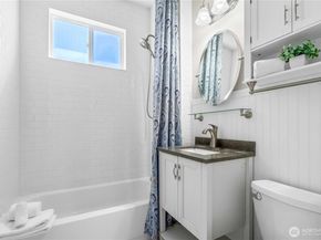 8084 Falls Avenue SE, Snoqualmie WA 98065