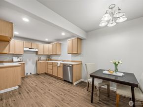 37920 21st Place S, Federal Way WA 98003