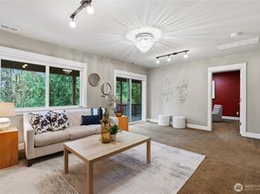 372 Wilderness Peak Drive NW, Issaquah WA 98027