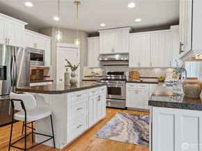 372 Wilderness Peak Drive NW, Issaquah WA 98027