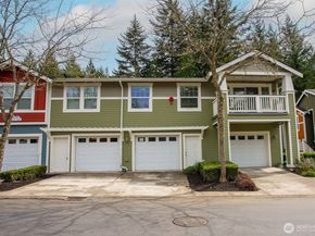 10620 221st Lane NE 203, Redmond WA 98053