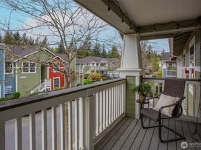 10620 221st Lane NE 203, Redmond WA 98053