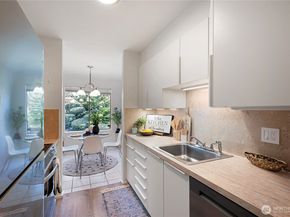 14510 124th Avenue NE E35, Kirkland WA 98034