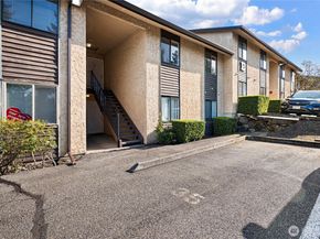 14510 124th Avenue NE E35, Kirkland WA 98034