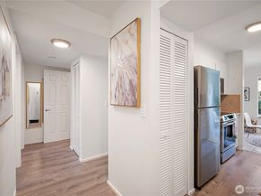 14510 124th Avenue NE E35, Kirkland WA 98034