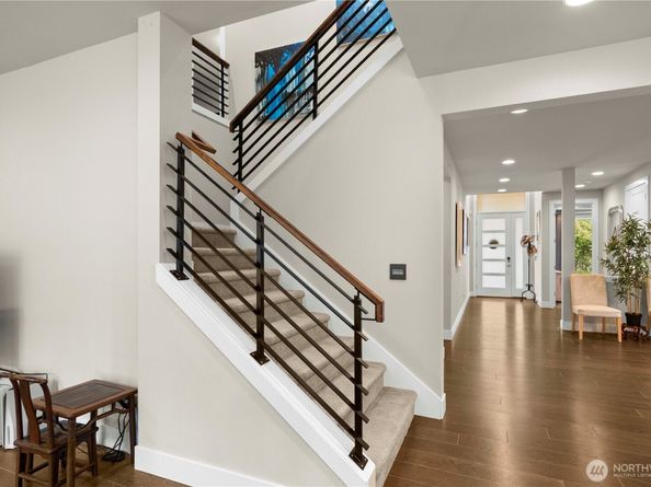 10351 SE 8th Street, Bellevue WA 98004