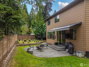10351 SE 8th Street, Bellevue WA 98004
