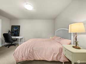 10351 SE 8th Street, Bellevue WA 98004