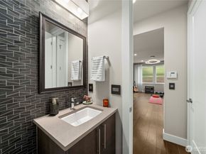 10351 SE 8th Street, Bellevue WA 98004