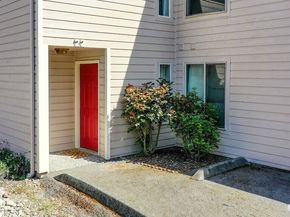 1555 Union Avenue NE 22, Renton WA 98059